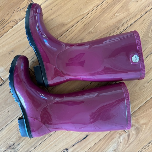 Ugg size 8 Rain boots - Picture 5 of 11